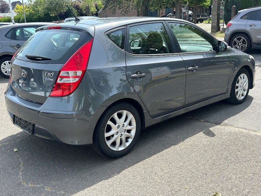 Hyundai i30, 1.6D, 2012, 107.710km, PDC, Airco, 12m Garantie, Cuir, Euro 5, Achat, Entreprise