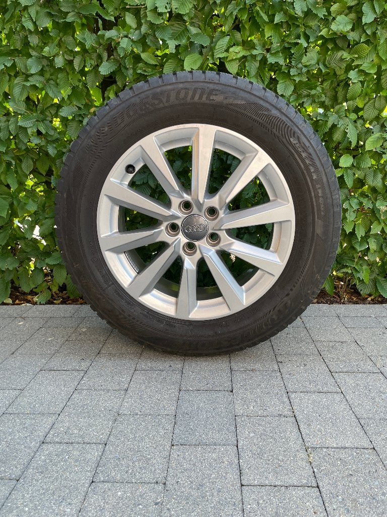 Set winterbanden met 4 velgen 205/60 R16, Auto-onderdelen, Banden en Velgen, Ophalen, Gebruikt, Velg(en), 16 inch