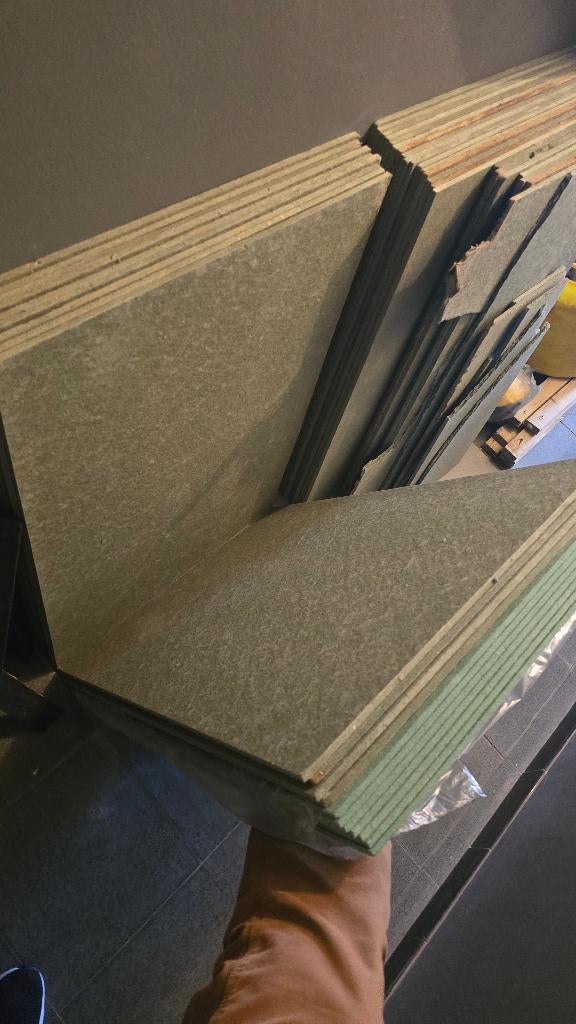 Sous-couche verte gratuite pour laminage, 30 cm ou plus, Comme neuf, Enlèvement, 150 cm ou plus