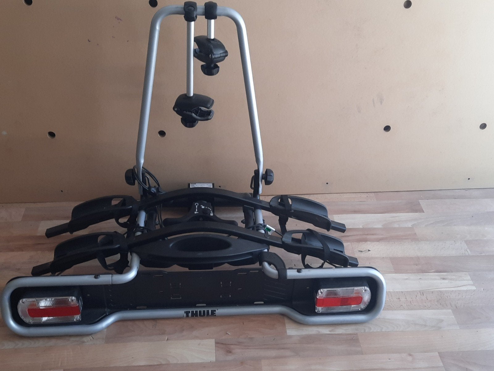fietsdrager voor 2fietsen THULE Kantelbaar, Ophalen
