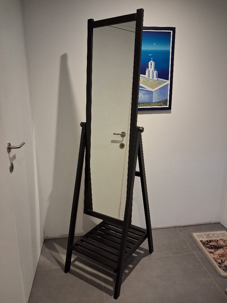 Miroir sur pied noir IKEA ISFJORDEN, Comme neuf, 50 à 75 cm, Rectangulaire, 150 à 200 cm
