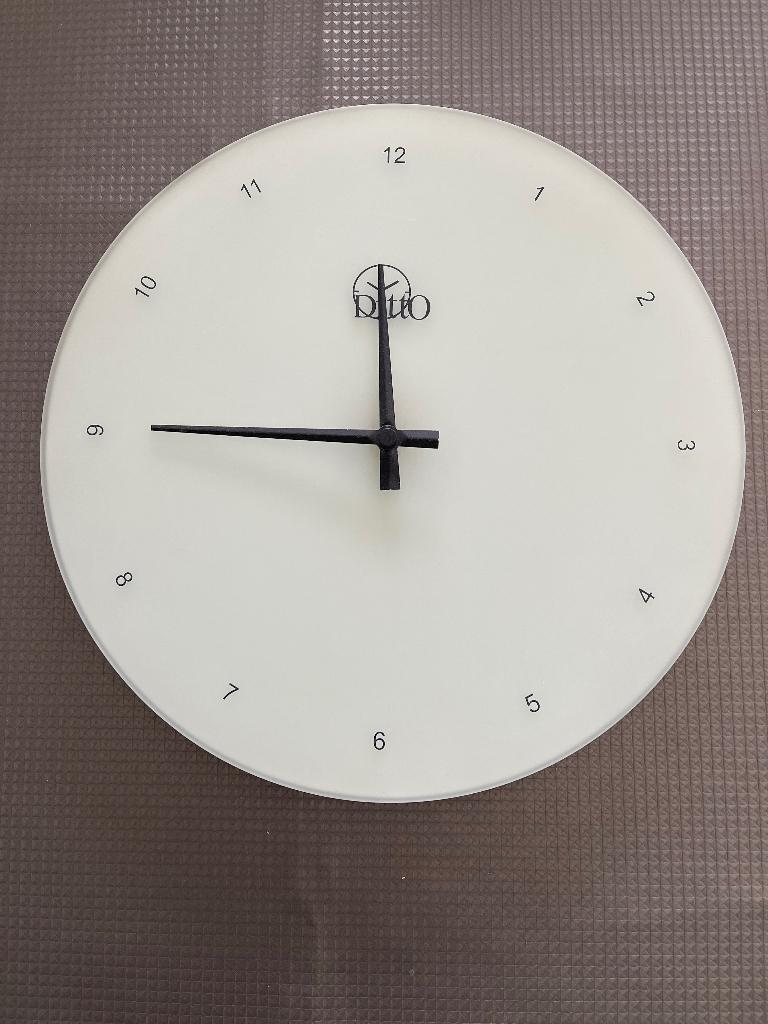 Wandklok, Huis en Inrichting, Ophalen, Gebruikt, Analoog, Wandklok
