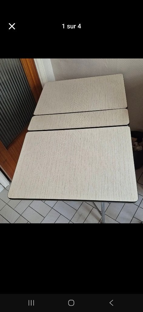 Formica opklapbare tafel en vintage krukken, Huis en Inrichting, Ophalen