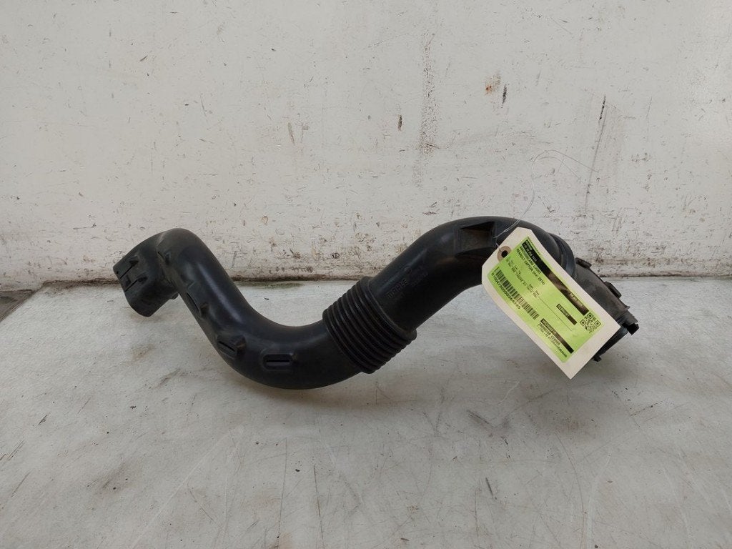 LUCHTAANZUIGSLANG Renault Captur I (2R) (|165556691R|), Auto-onderdelen, Gebruikt, Renault, Peter-Huppertz-Straße 5
51063  Köln, DE