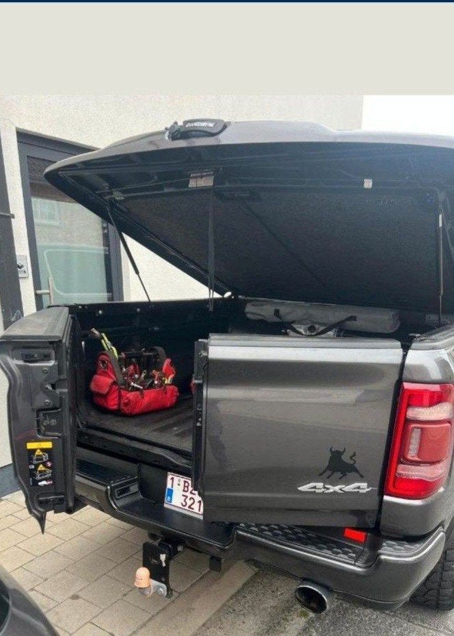 Dodge Ram Limited Full option, Autos, Cuir, Argent ou Gris, Achat, Noir