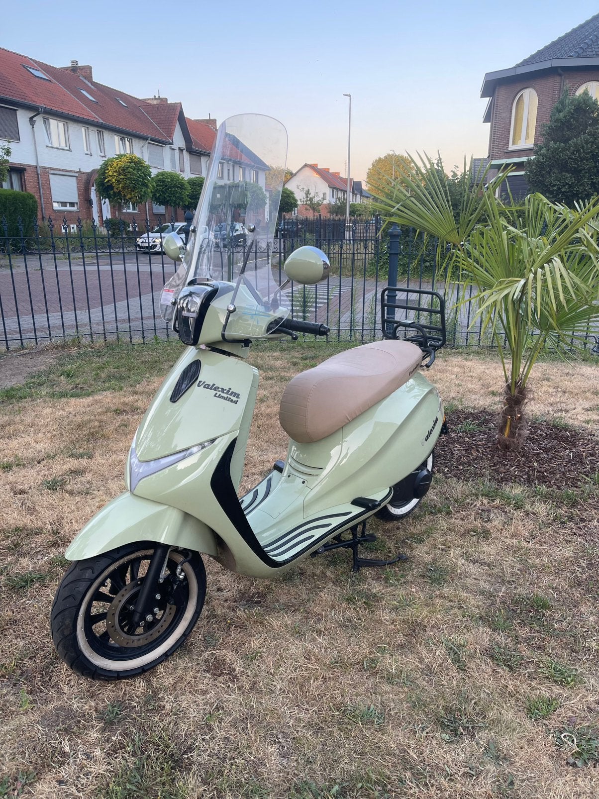 VALEXIM SOURINI 2024 A KLASSE, Vélos & Vélomoteurs, Cyclomoteurs | Vespa, Comme neuf, Enlèvement