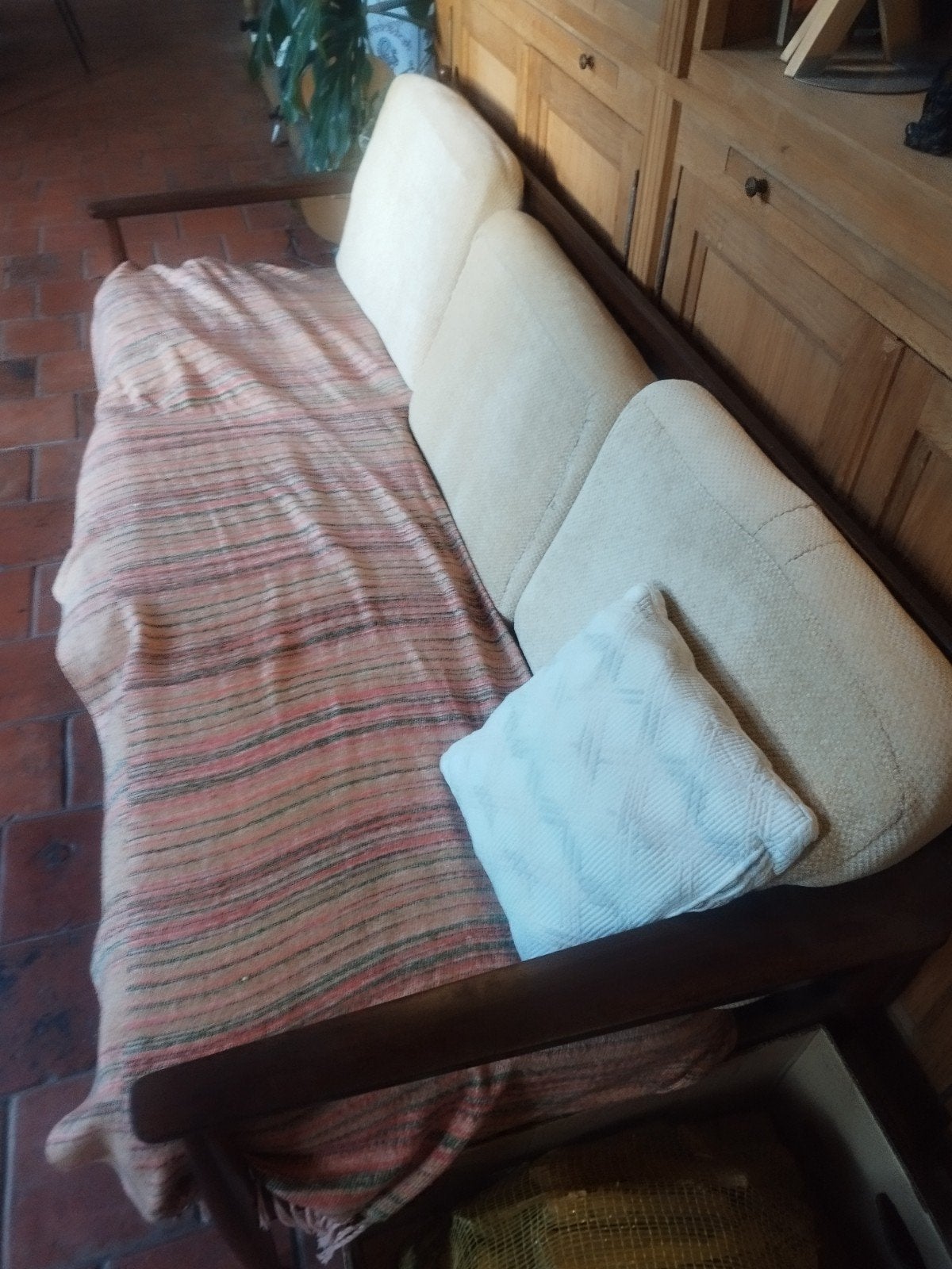 Canapé vintage scandinave en bois massif – Projet de rénovat, Enlèvement