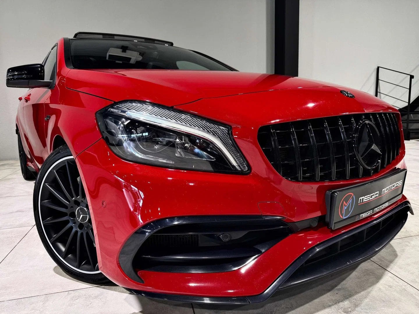 Mercedes-Benz A-CLASS 45 AMG 4-MATiC 381CV PACK NiGHT + PACK, Automaat, Gebruikt, 4 cilinders, Alcantara