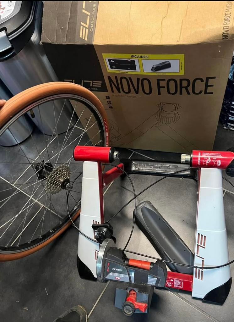 Home trainer Novo force elite, Enlèvement, Comme neuf
