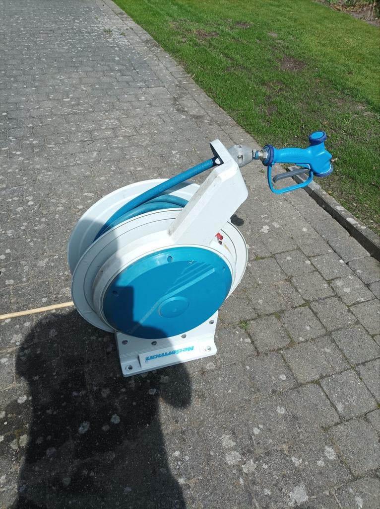 Nederman professionele haspel, Ophalen