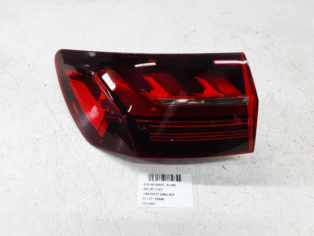 FEU ARRIÈRE GAUCHE Audi A4 Avant (B9) (8W9945091AC), Mevr. I. Hauben, Audi, Utilisé, Rue de l'Espoir 34 34
4030  GRIVEGNÉE, BE
