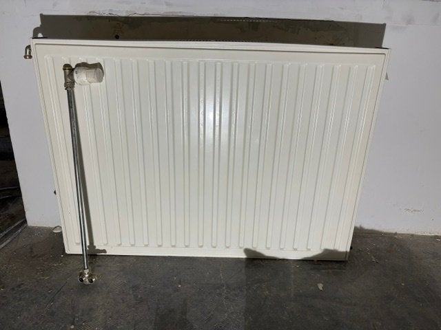 Radiateur à panneaux RADSON avec vanne thermostatique, Enlèvement