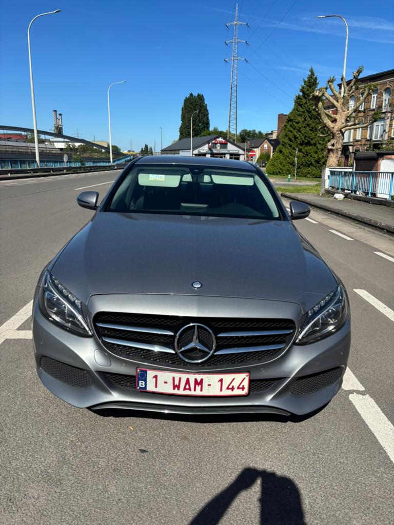 Mercedes classe c180 1.6 essence 2016 boîte automatique, Auto's, Euro 6, Leder, Berline, 5 deurs
