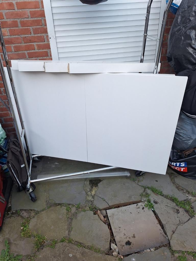 IKEA tafel – uitschuifbaar – moet snel weg, Enlèvement