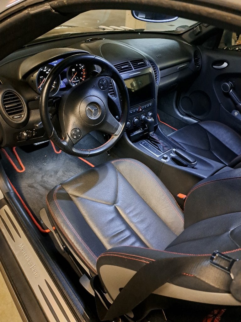 Mercedes SLK 200, Autos, Cuir, Achat, 135 kW, Noir
