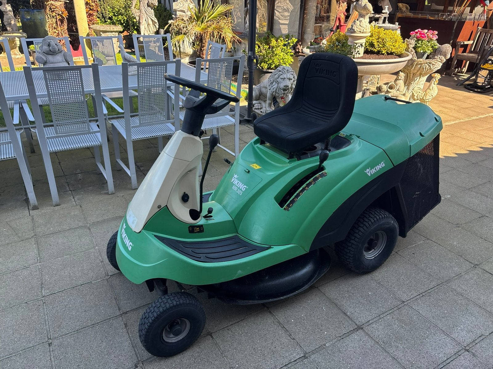 Mooie compacte viking MR385 grasmaaier zitmaaier stihl, Jardin & Terrasse, Tondeuses autoportées, Enlèvement, Comme neuf