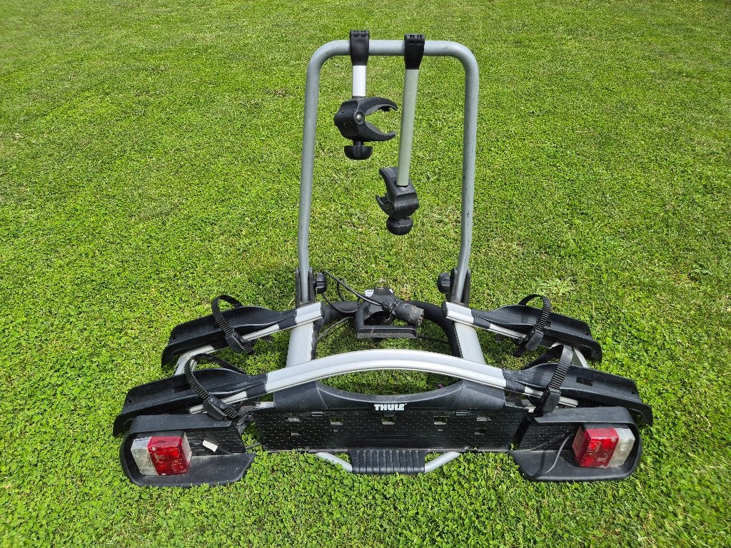 fietsenrek van Thule voor 2 fietsen, Ophalen, 2 fietsen, Gebruikt, Trekhaakdrager