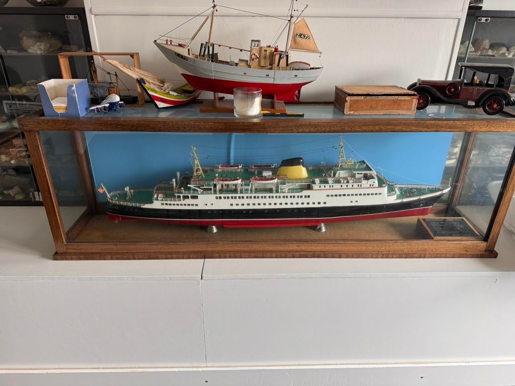 Modelschip belgische boot prinses paola schaal 1/100, Ophalen