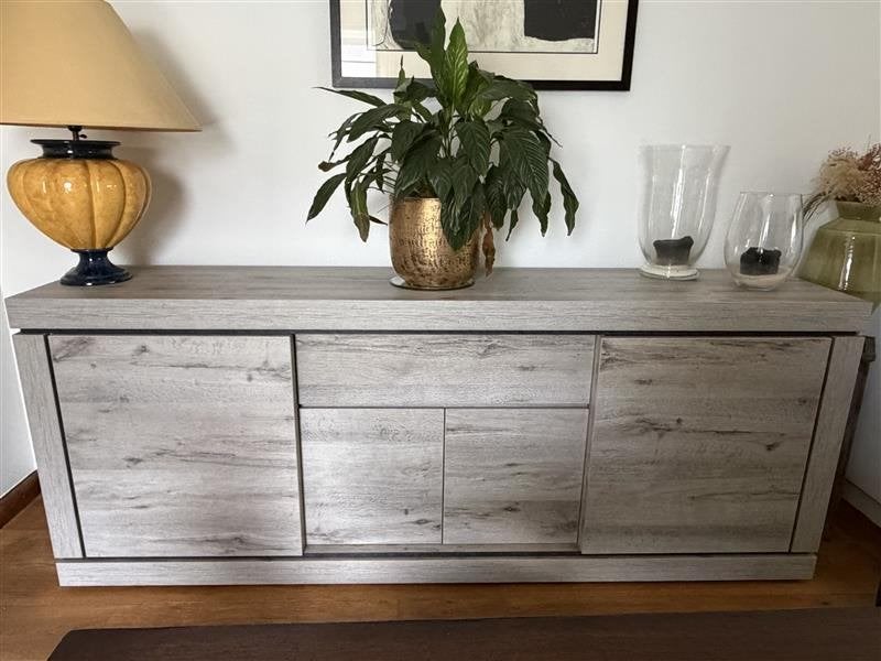 Dressoir imitatie houtlook, Ophalen, Kunststof, Met deur(en), Zo goed als nieuw