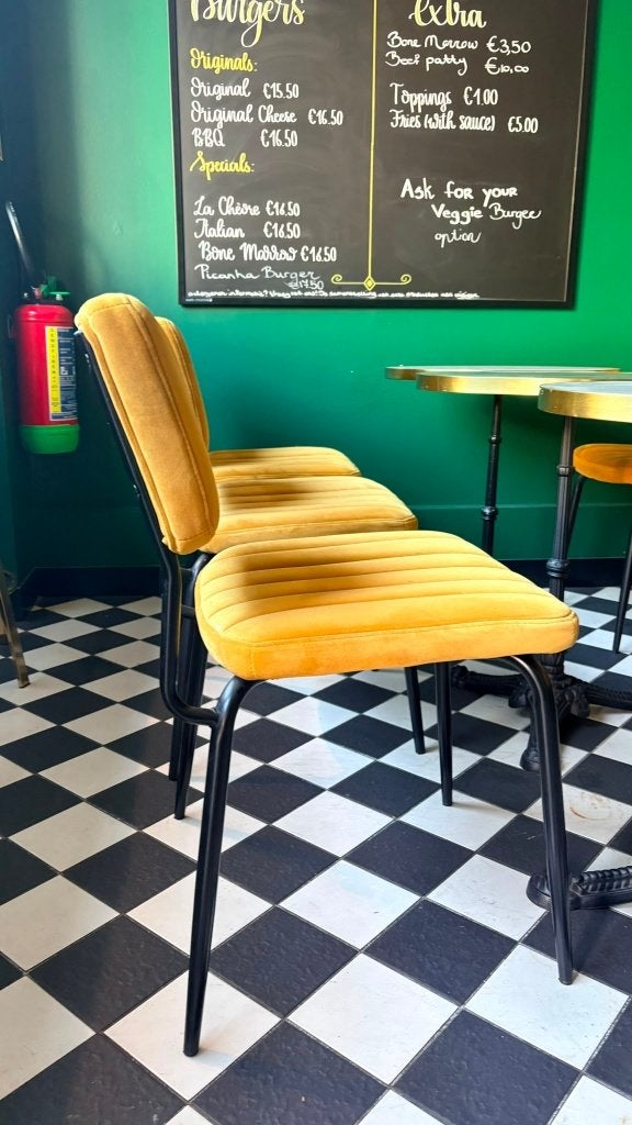 6  velvet stoelen, Huis en Inrichting, Stoelen, Ophalen, Zo goed als nieuw, Overige kleuren, Eén