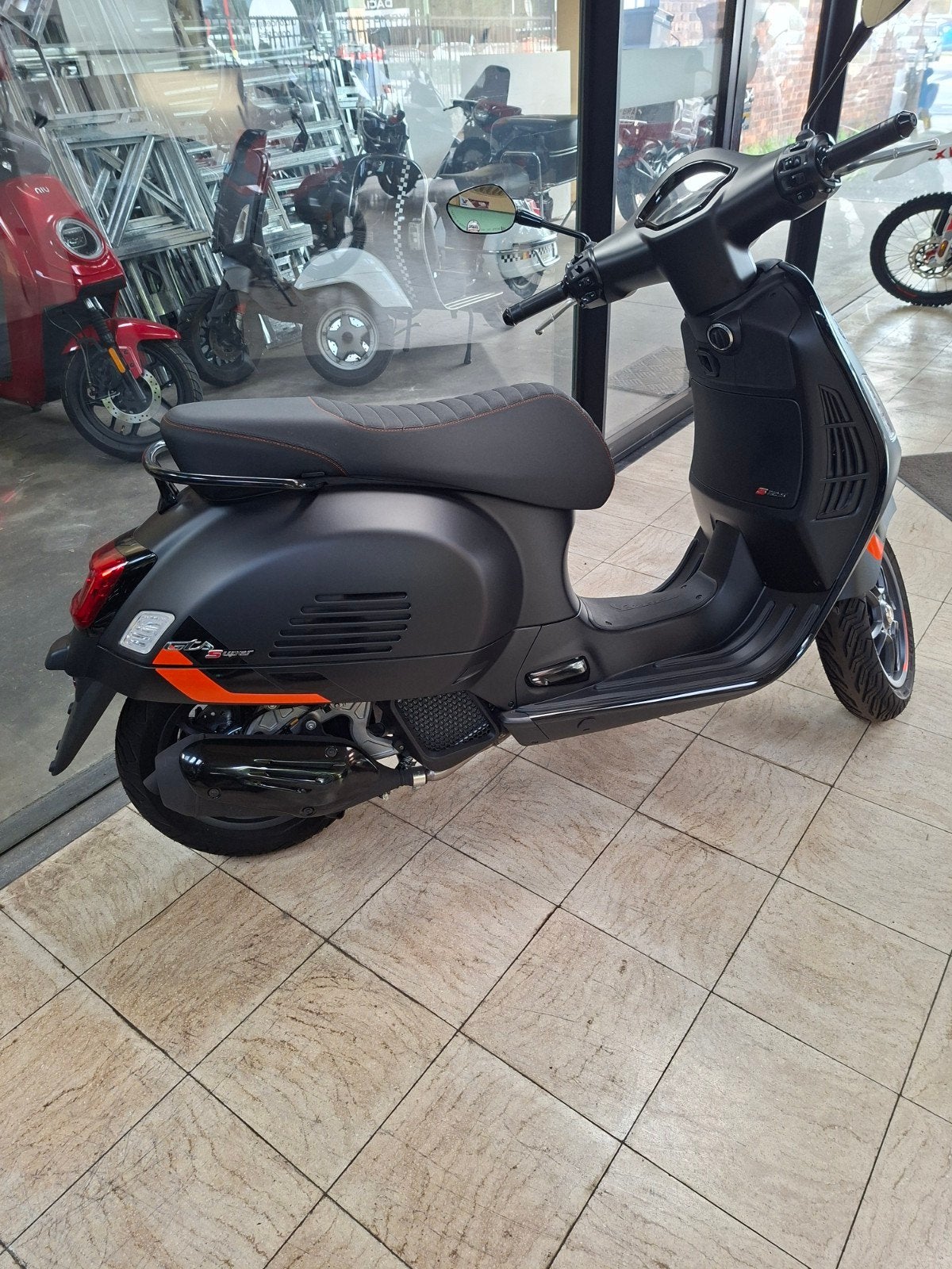 Nieuwe vespa GTS super sport, Scooter, 125 cm³, 1 cylindre, Neuf