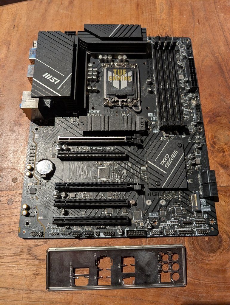 MSI PRO B760-P DDR4 II LGA 1700 (12th&-13th Gen) motherboard, Computers en Software, Moederborden, Ophalen, LGA 1700, DDR4, Zo goed als nieuw