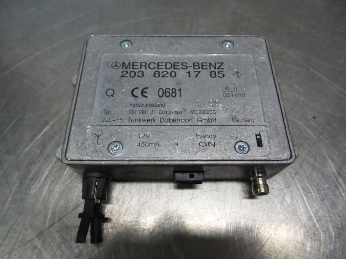 Antenne amplificateur d'un Mercedes C-Klasse (C-Klasse 00-), 3 mois de garantie, Utilisé, -, -