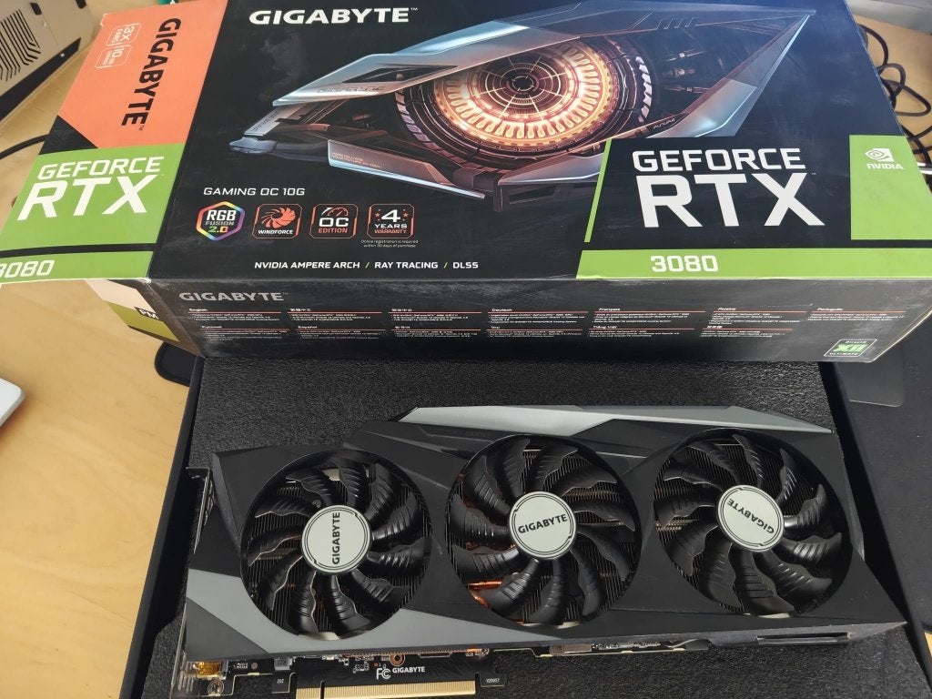 Gigabyte GeForce RTX 3080 PC de jeu 10G, PCI-Express 4, Enlèvement, Utilisé, HDMI
