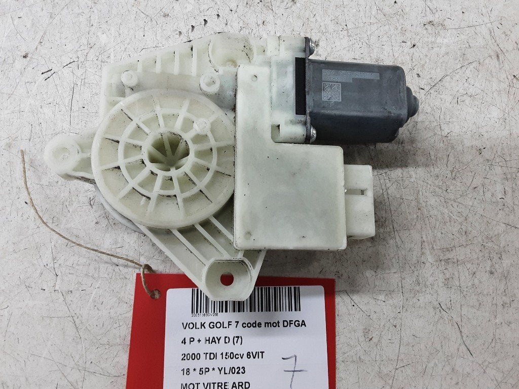 MOTEUR LEVE VITRE ELECTRIQUE ARRIÈRE DROIT Golf VII (AUA), Volkswagen, Mevr. I. Hauben, Utilisé, Arrière