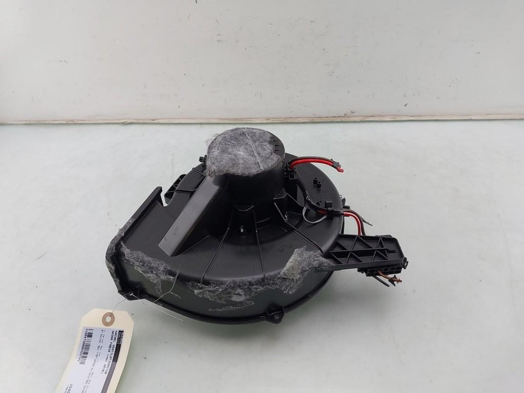 KACHEL VENTILATORMOTOR Skoda Fabia III (NJ3), Gebruikt, Skoda