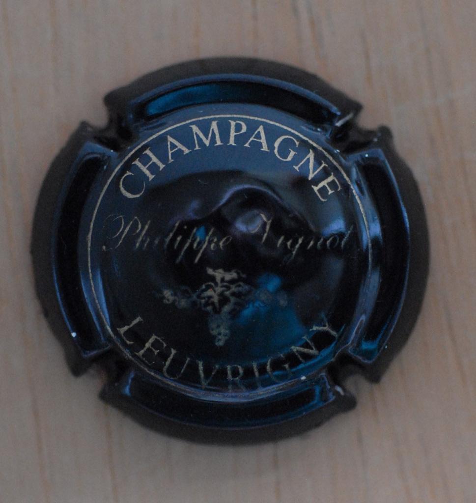 Champagnecapsules Philippe Vignot, Ophalen