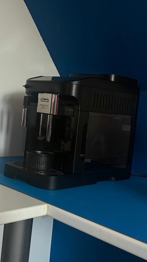 De’Longhi Magnifica EVO Koffiemachine, Café moulu, Réservoir d'eau amovible, Comme neuf, 10 tasses ou plus