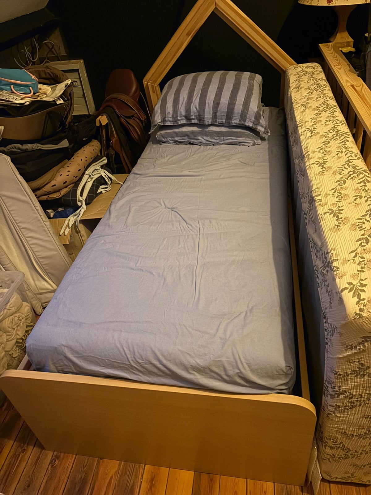 GRATIS Eenpersoonsbed met uitschuifbare matras, Enlèvement, Comme neuf