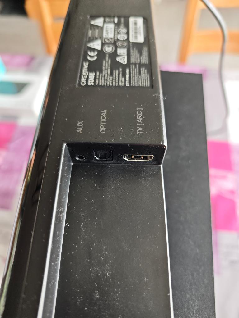 Barre de son Creative Stage, Enlèvement, Bluetooth, Comme neuf