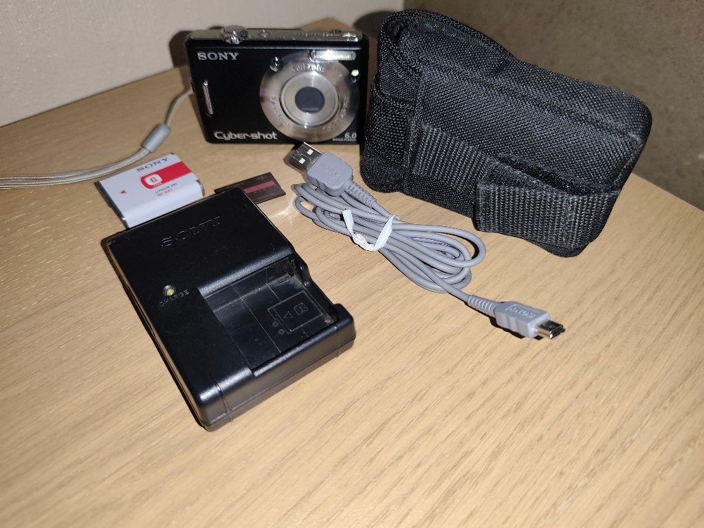 Sony Cyber-shot DSC W40 PACK COMPLET, TV, Hi-fi & Vidéo, 6 mégapixels, Moins de 4 fois, Stabilisation d'image, Enlèvement
