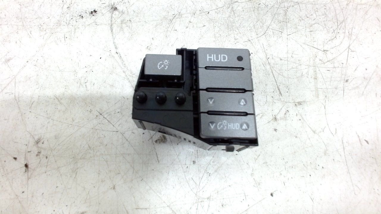 Schakelaar diversen Toyota Prius, Onderdelen@venauto.nl, Van der Ven Autorecycling B.V., Gebruikt, Ettenseweg 76, 4706 PB Roosendaal, The Netherlands