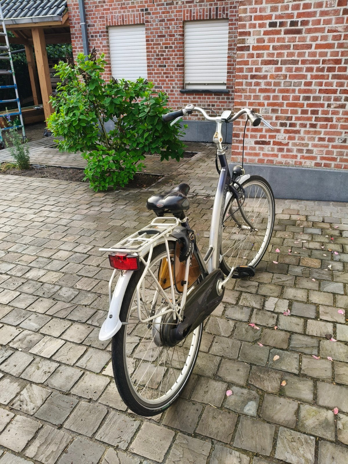 Damesfiets, Ophalen