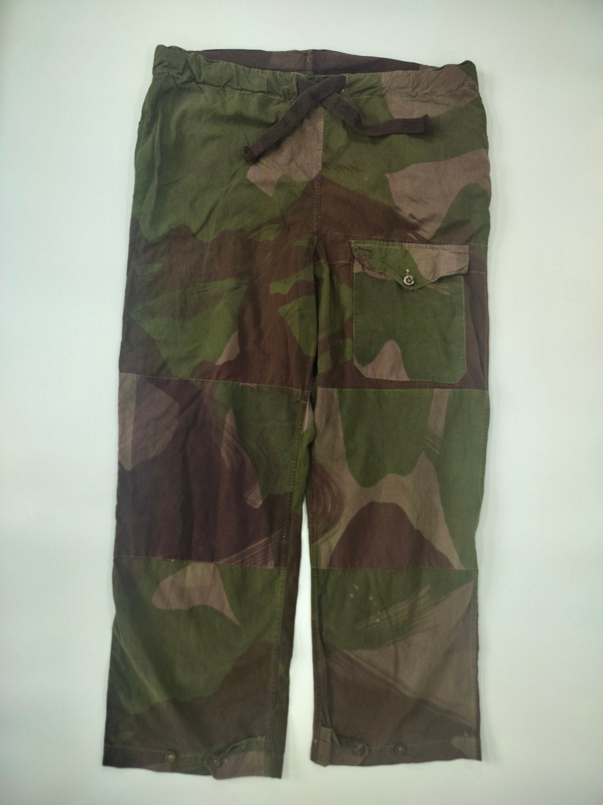 Pantalon de camouflage coupe-vent britannique 1943, Collections, Enlèvement ou Envoi