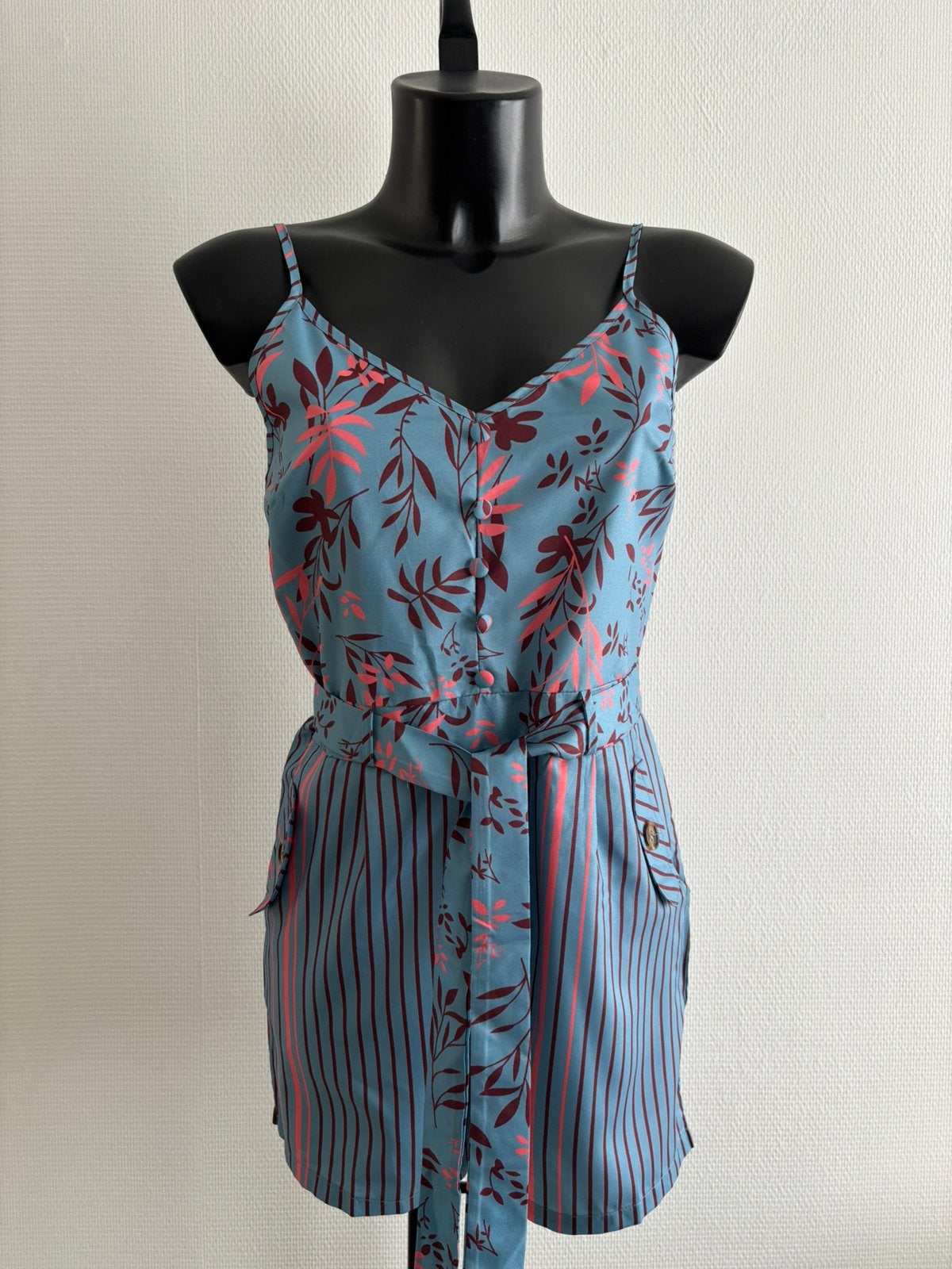 Combishort neuve, Enlèvement ou Envoi, Neuf, Taille 38/40 (M), Bleu