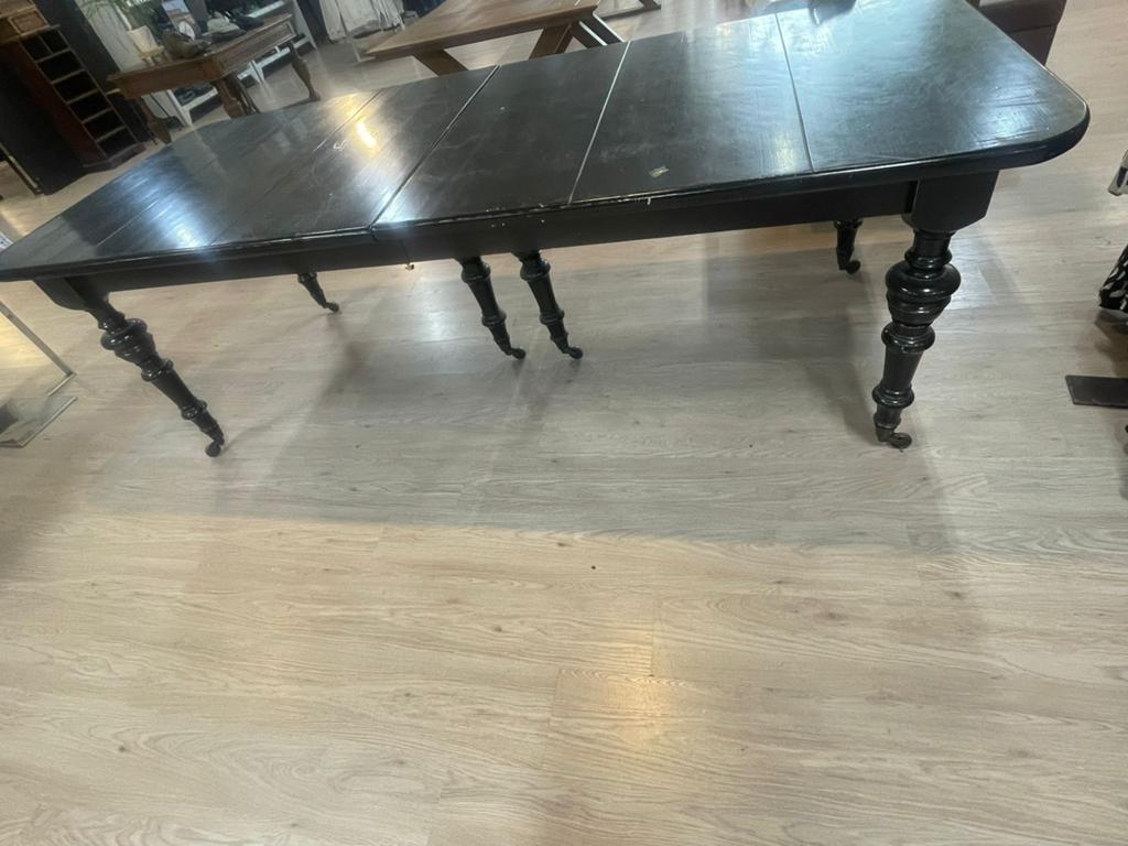 Zwarte houten eettafel, Huis en Inrichting, Tafels | Eettafels, Ophalen, Zo goed als nieuw