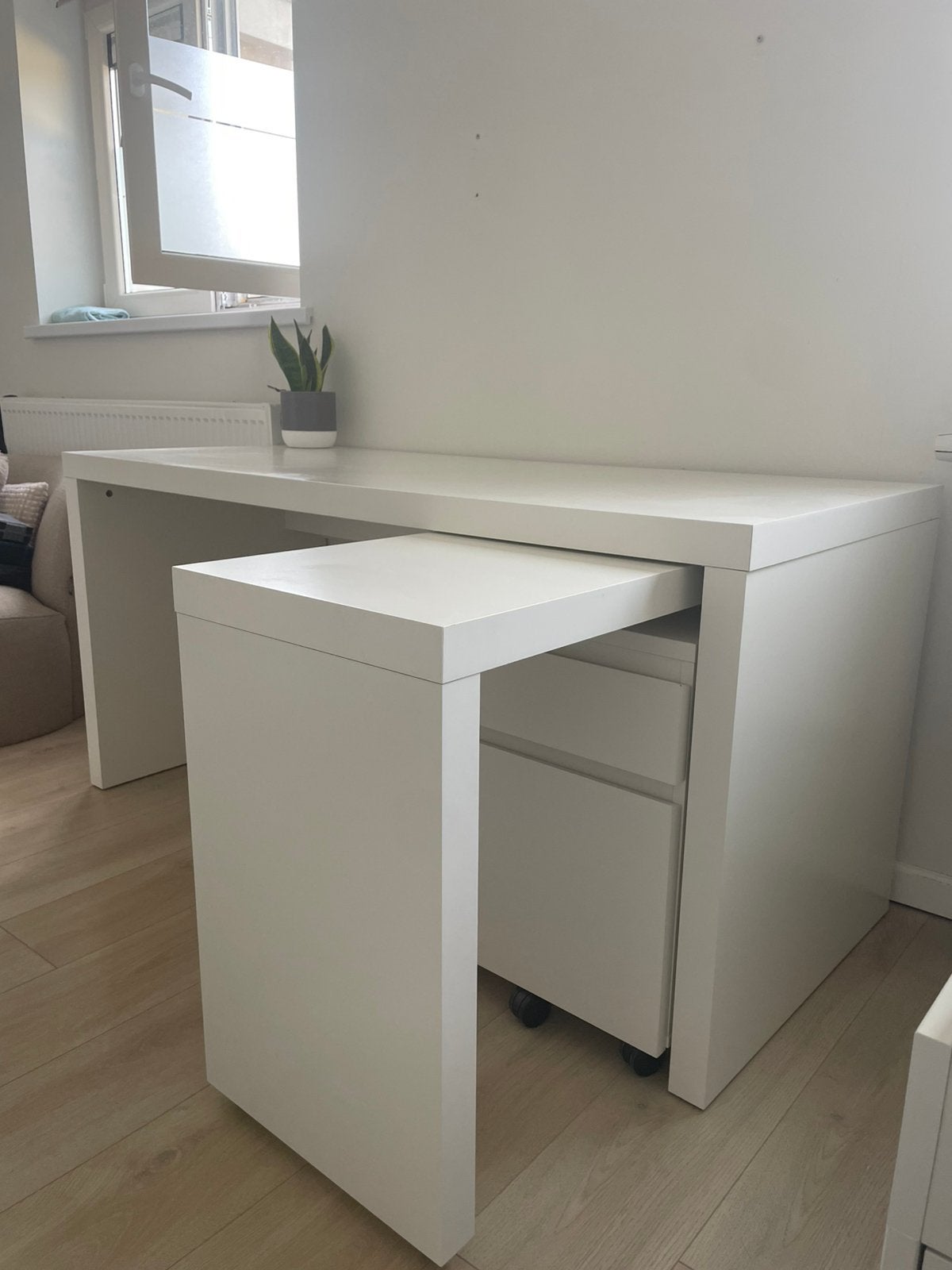 Bureau extensible IKEA MALM avec armoire MALM en option, Comme neuf, IKEA, Blanc, Espace de rangement