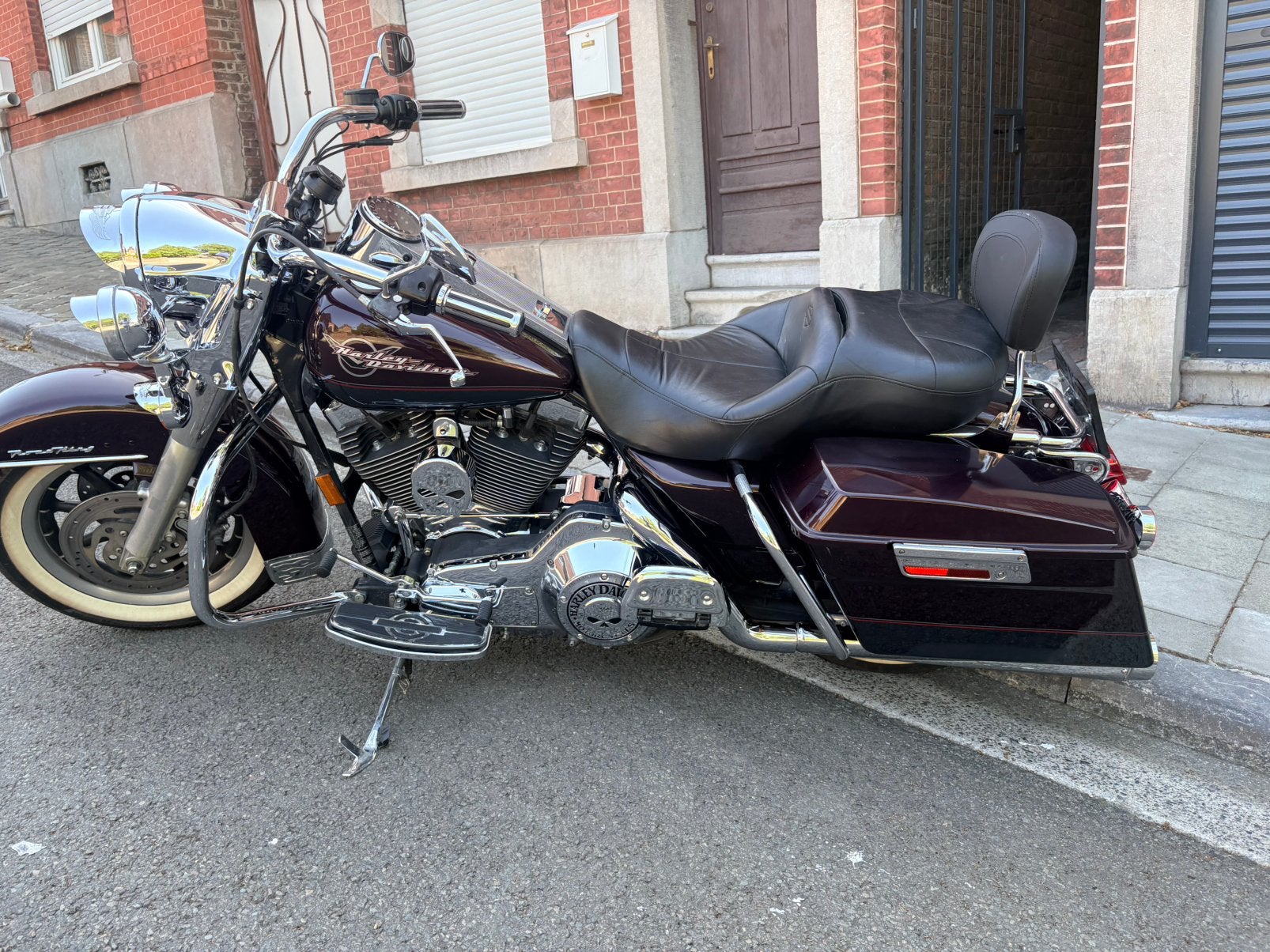 Harley davidson roadking, Motos, Particulier