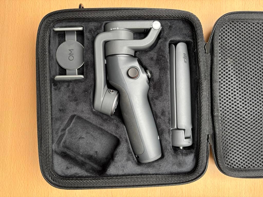 DJI Osmo Mobile 6 – comme neuf, kit complet avec trépied, TV, Hi-fi & Vidéo, Photo | Trépieds & Rotules, Enlèvement ou Envoi, Neuf