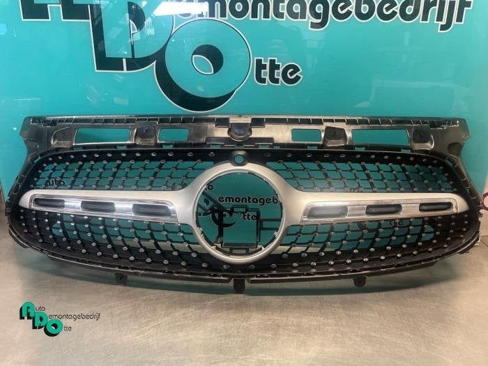 Grille van een Mercedes GLA (GLA 14-), Gebruikt, -, Ophalen of Verzenden, -
