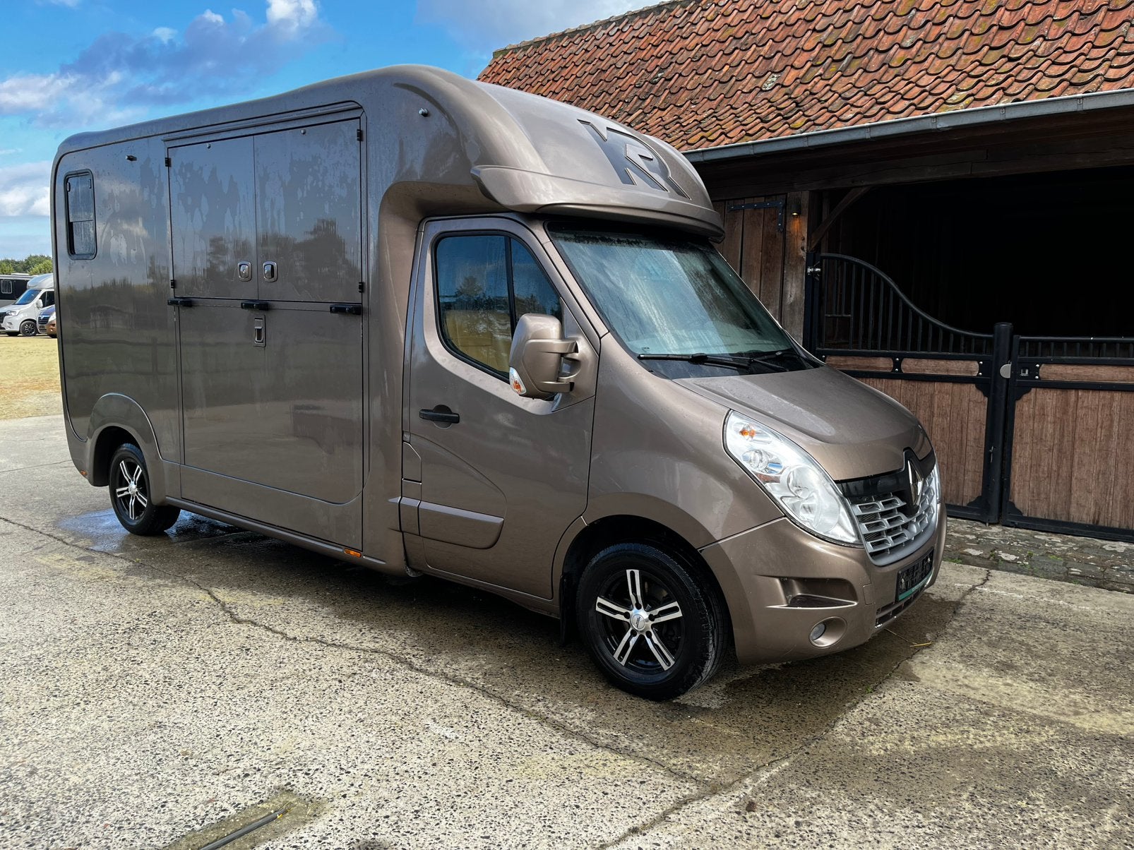 Mooie Krismar 20 000km!!!NIEUW!!! Paardencamionette, Dieren en Toebehoren, Ophalen