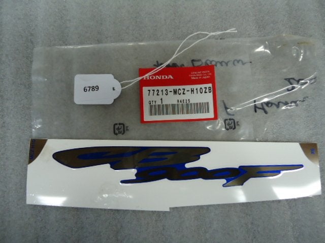 CB900F 2002 - 2007 Honda Sticker D1-23028