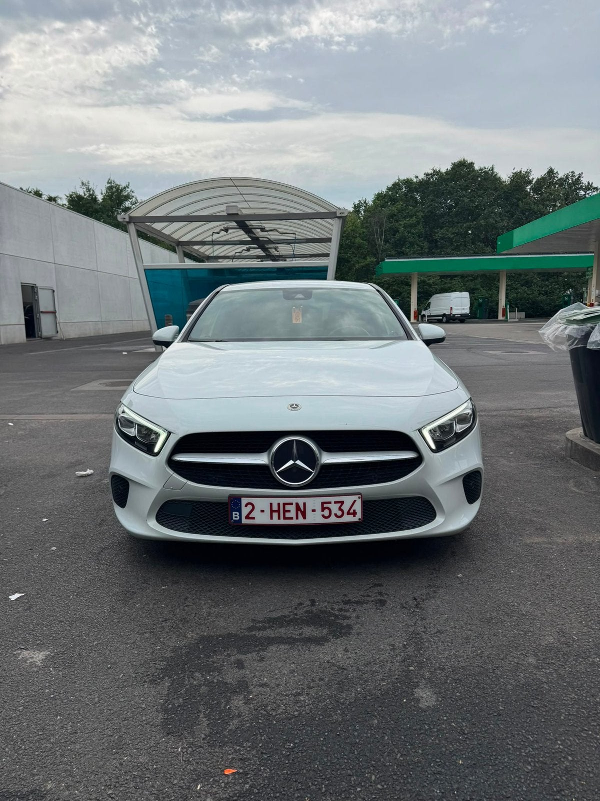 Mercedes A180 benzine bj 2022 km70.000, Auto's, Wit, Bedrijf, 5 zetels, 5 deurs