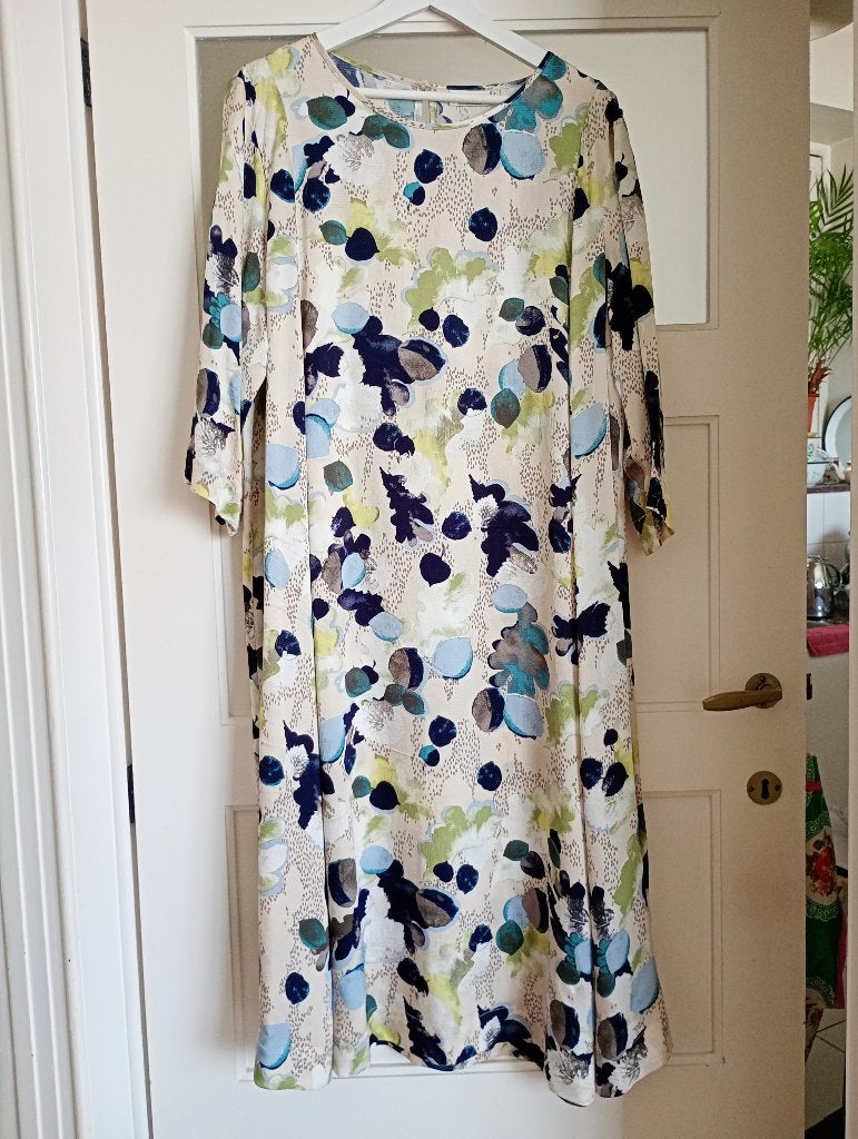 Robe d'été neuve Masai Taille 44, Vêtements | Femmes, Enlèvement ou Envoi, Masai, Multicolore, Sous le genou