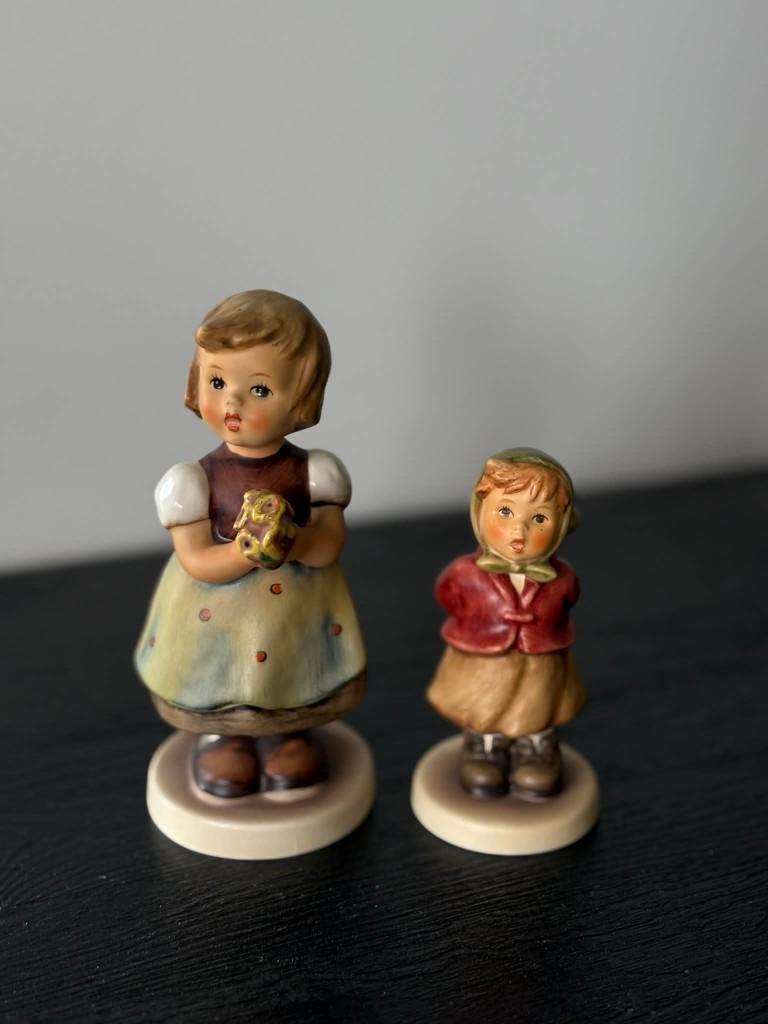 Hummel Goebel, meisje met boeketje, Voor moeder, Ophalen of Verzenden, Gebruikt, Hummel