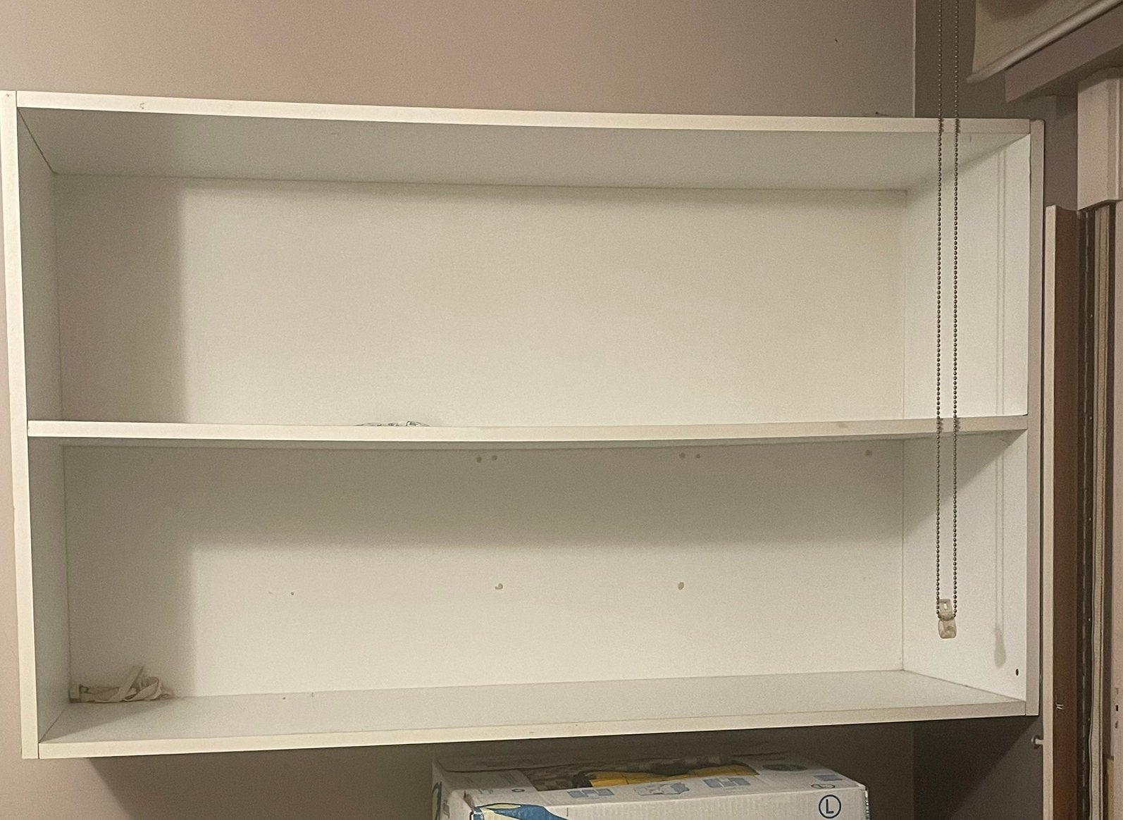 Kast om op te hangen, Ophalen, Gebruikt